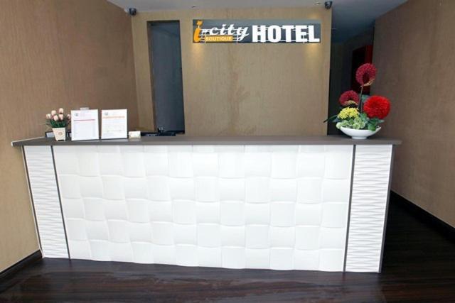 Citylight Hotel Shah Alam Exterior photo